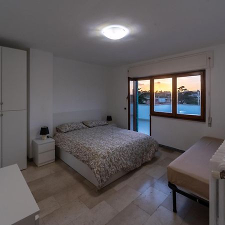 Eur - Penthouse Lejlighed Rom Eksteriør billede